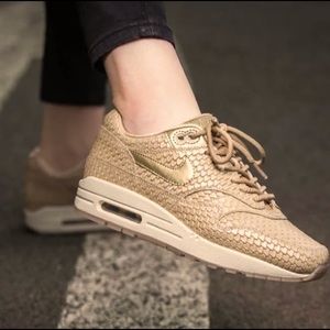 Women’s Air Max 1 ‘Gold Fishscale’ Kicks